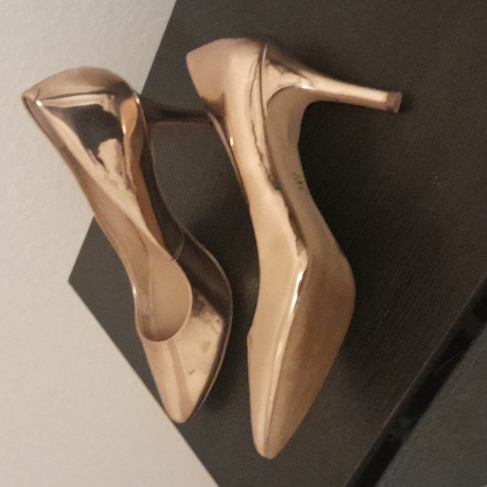 Shoes - Picture 2 of 2